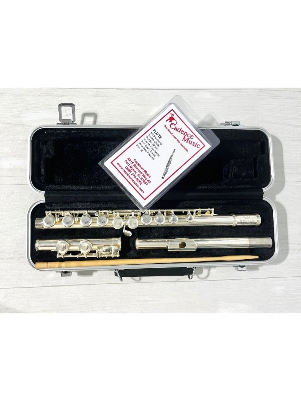 Jupiter JFL700 Silver-Plated Student Flute With Hard Case & Cleaning Rod